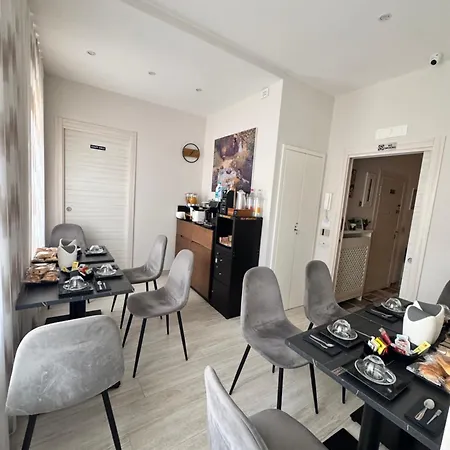 Ro&Ro Napoli Luxury Rooms-3